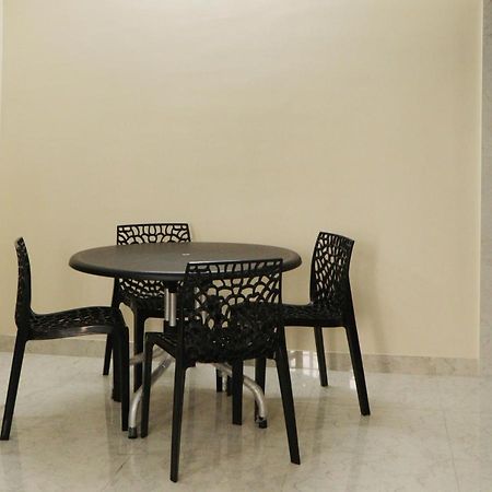 Radharani Apartment Kalkuta Zewnętrze zdjęcie